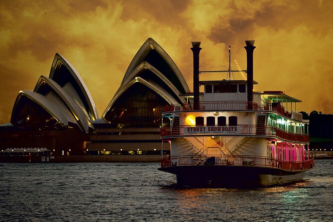Sydney CABARET Dinner Cruise - The paddlewheeler versus a replacement boat