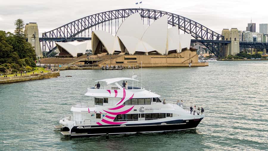 Sydney: Dinner Cruise with 3-Course Meal - My call: book it for the evening, not just the skyline