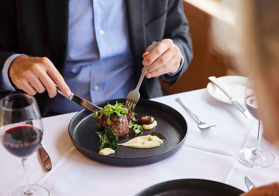 Sydney: Harbour Dinner Cruise with 3, 4 or 6-Course Menu - Weekend music and the mood onboard
