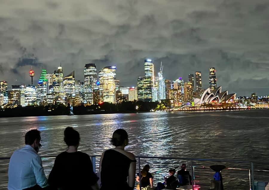Sydney: Harbour Dinner Cruise with Buffet - What the buffet gives you for $53