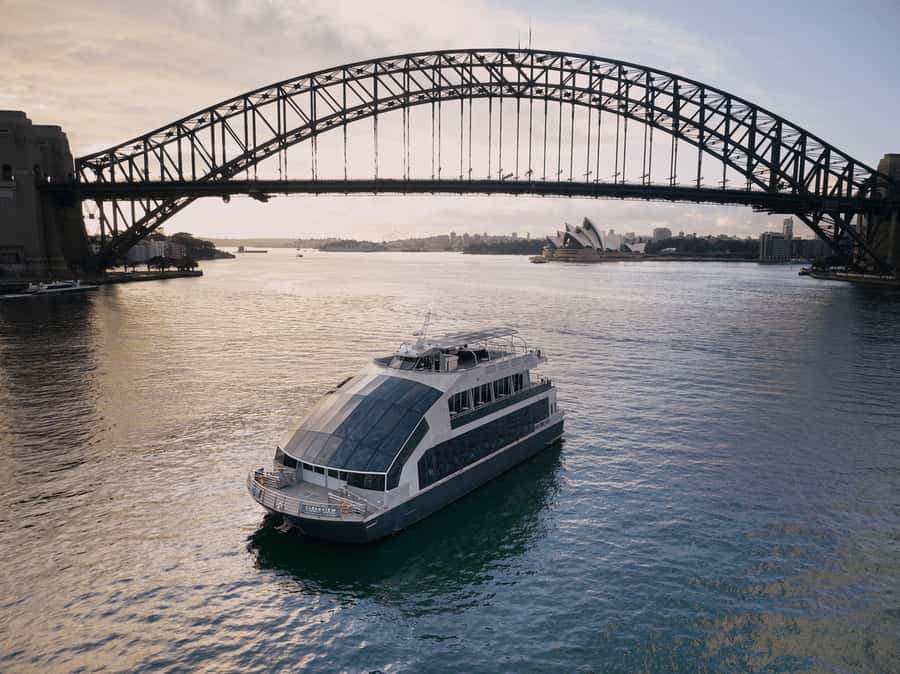 Sydney Harbour: Glass Boat Signature Dinner Cruise - Arrival tips for King Street Wharf 5