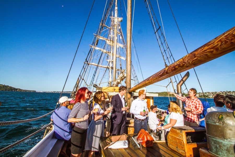 Sydney: Tall Ship Harbour Twilight Dinner Cruise - My verdict on the Southern Swan and Soren Larsen cruise