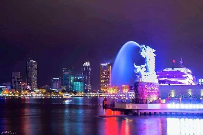 Tasty Dinner Han River Dragon Cruise by Yatch & Tradictional Show - A gentle night cruise through central Da Nang