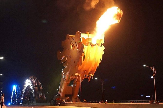 Tasty Dinner Han River Dragon Cruise by Yatch & Tradictional Show - Friday and weekend fire and water shows