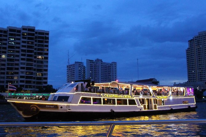 The Chaophraya Cruise : LUXURY 5 STAR Dinner Cruise Program - Live singers, Thai dance, and a social mood