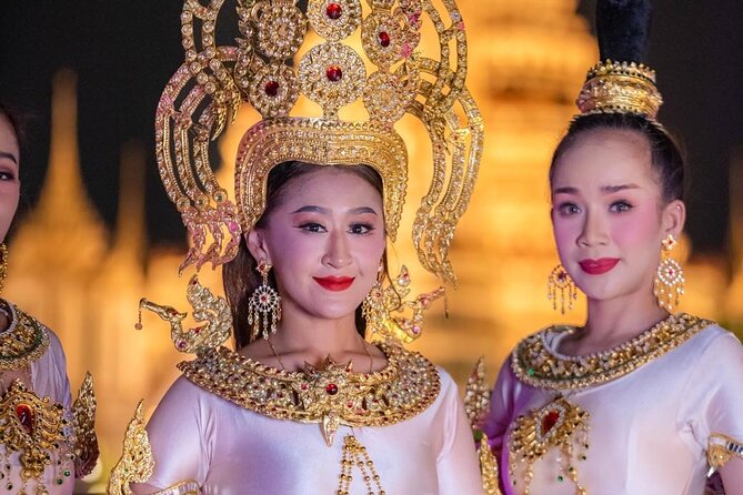 The Newest Luxury 5 Star Bangkok Chaophraya Dinner Cruise - The best views along the Chao Phraya