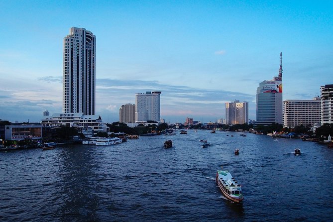 The White Orchid River Dinner Cruise Experience - What dinner is like on the White Orchid
