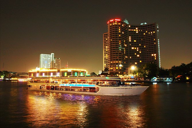 The White Orchid River Dinner Cruise Experience - Arriving at Asiatique and finding the boat