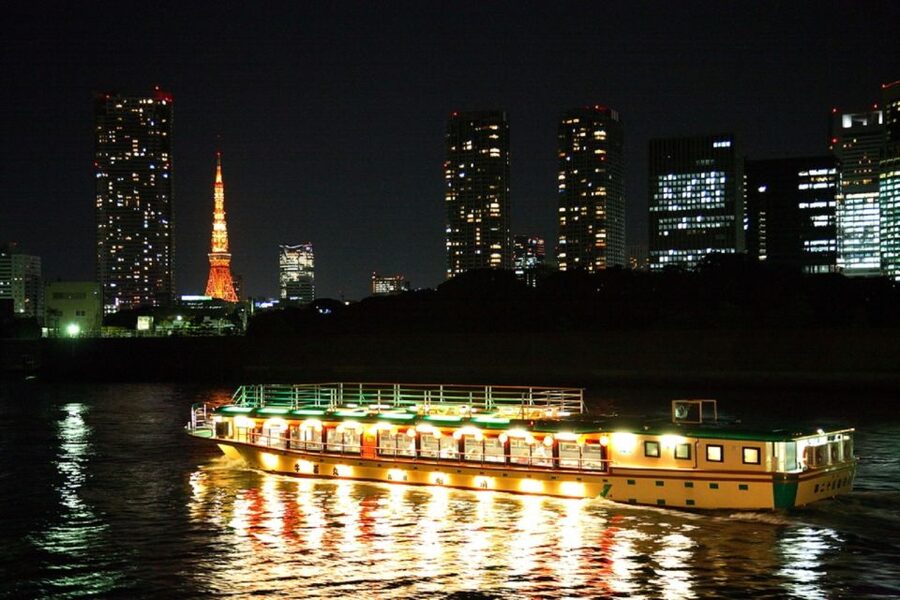 Tokyo Bay: Traditional Japanese Yakatabune Dinner Cruise - Key points to know before boarding
