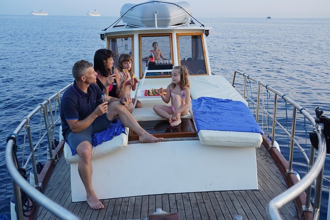 Tour of Apericena at Sunset and Dinner on Boat - Byron’s Cave and the Porto Venere sunset