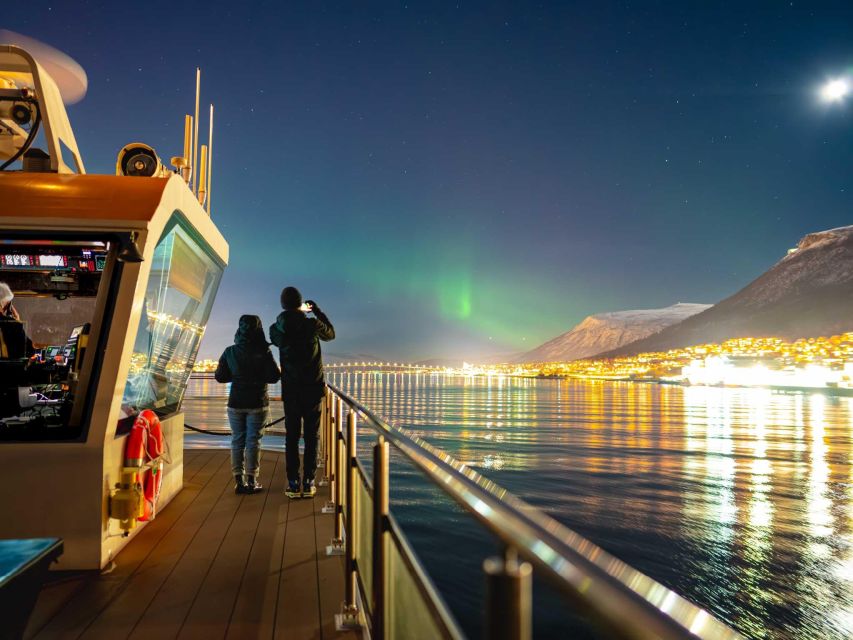 Tromsø: Aurora Dinner Cruise by Hybrid-Electric Catamaran - The secret stop and the main dinner