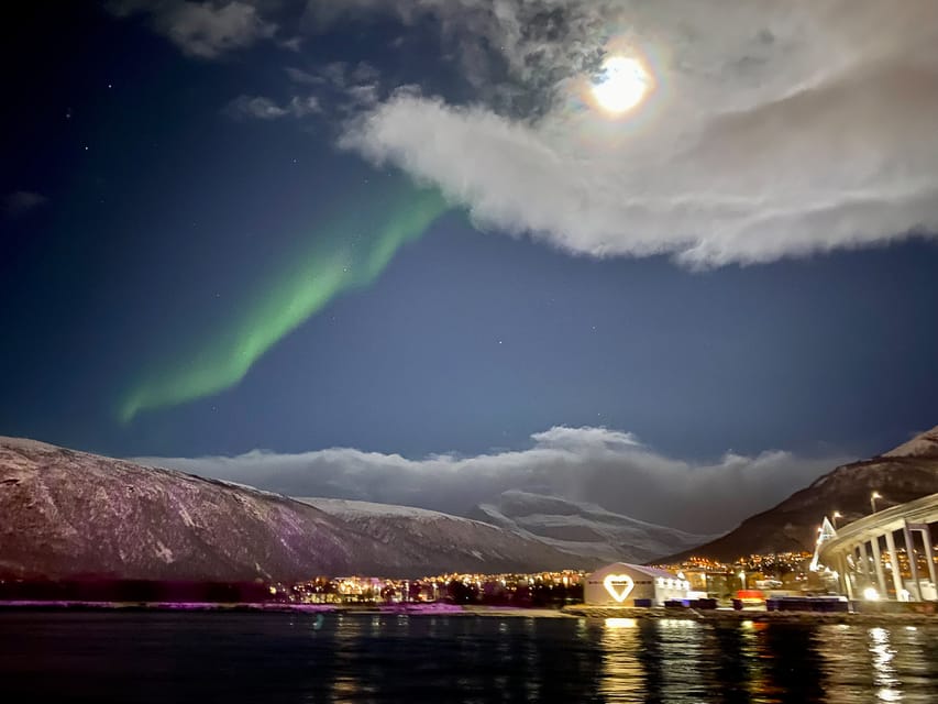 Tromsø: Northern Lights Dinner Cruise - Chasing the Northern Lights Without a Promise