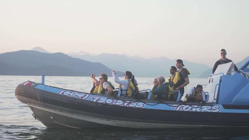 Vancouver: Bowen Island Boat Cruise with Dinner - Leaving Granville Island at 5:30pm
