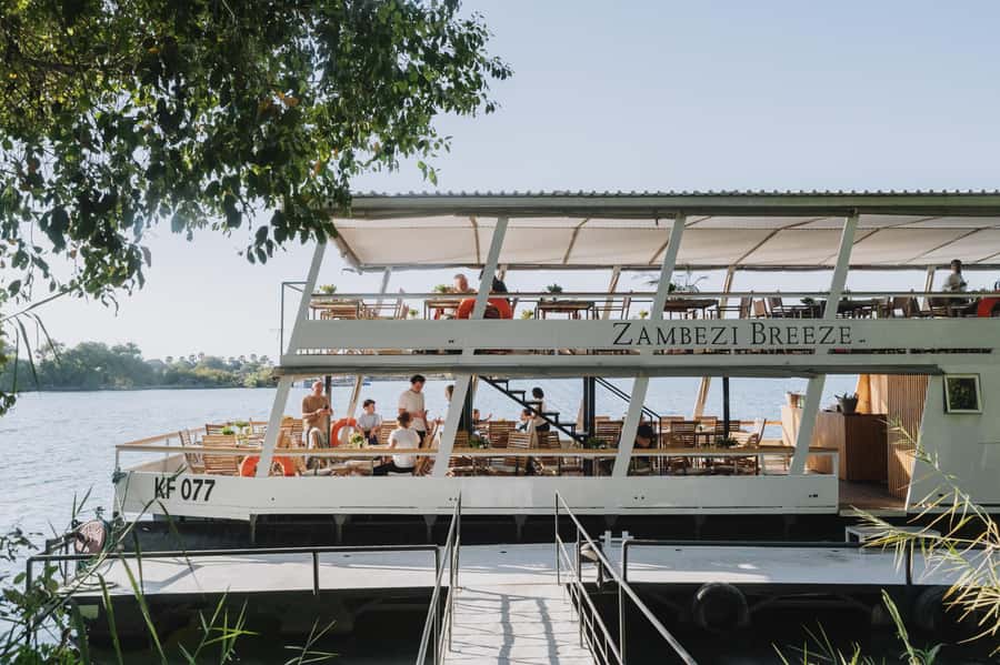 Victoria Falls: Dinner Cruise on the Zambezi River - A calm alternative to the noise of Victoria Falls