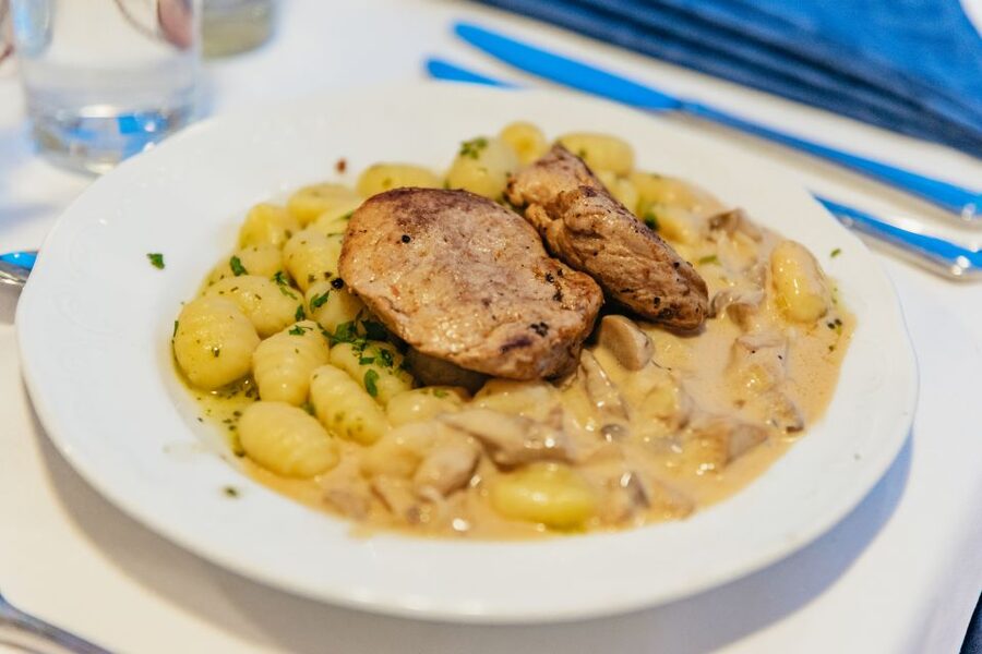 Vienna: 3-Course Evening Dinner Cruise - Practical details before you book
