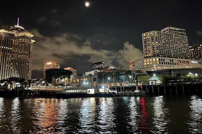 VIP Jazz Dinner Cruise with Private Tour and Open Bar Option - Front-row music from the Dukes of Dixieland