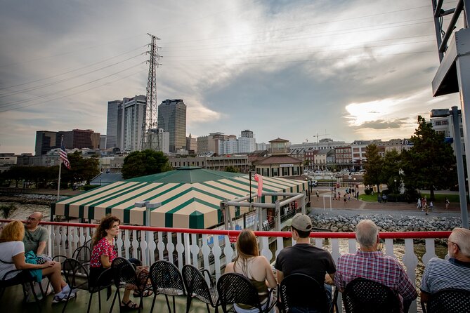 VIP Jazz Dinner Cruise with Private Tour and Open Bar Option - Views, weather, and time on deck