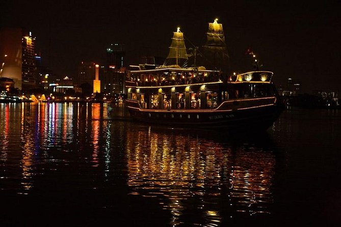 Water Puppet Show Plus Sightseeing By Cyclo and Saigon Dinner Cruise - What the evening feels like