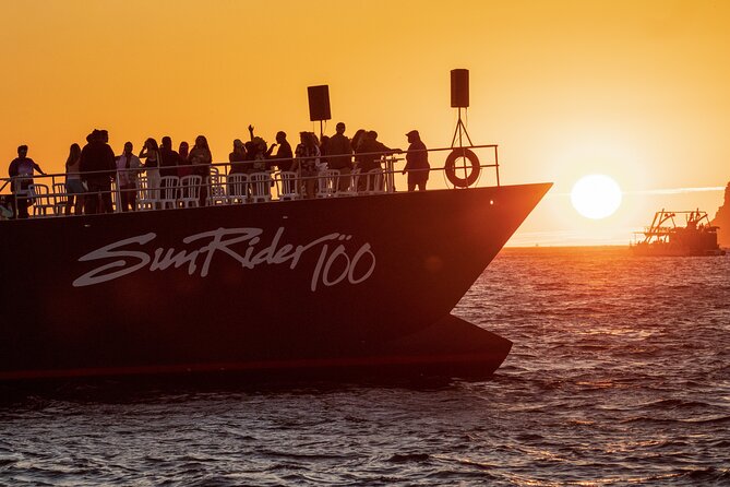 Whale Watching Dinner Cruise in Cabo San Lucas - The Arch of Cabo San Lucas is your first big view