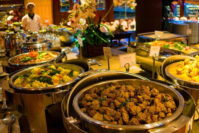 White Orchid Dinner Cruise at Bangkok with Pickup & Live Music - Boarding the White Orchid at 7:45 p.m.