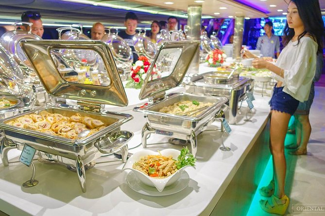 Wonderful Pearl: Bangkok's Dinner Night Cruise - Cruising Past Bangkok’s Nighttime Sights