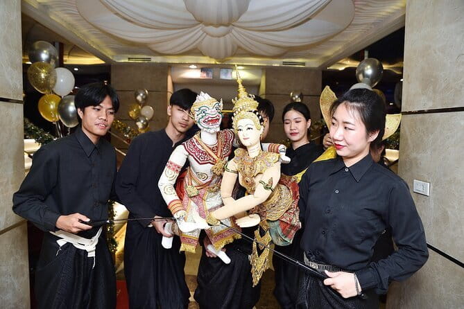 Wonderful Pearl Dinner Cruise in Bangkok - Music, Thai dance, and evening entertainment