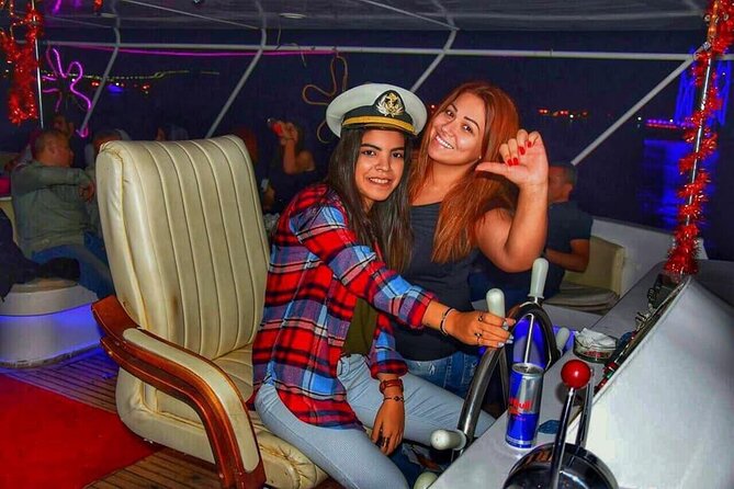 Yacht Cruise with Dinner & Oriental Show - What this $25 evening actually feels like