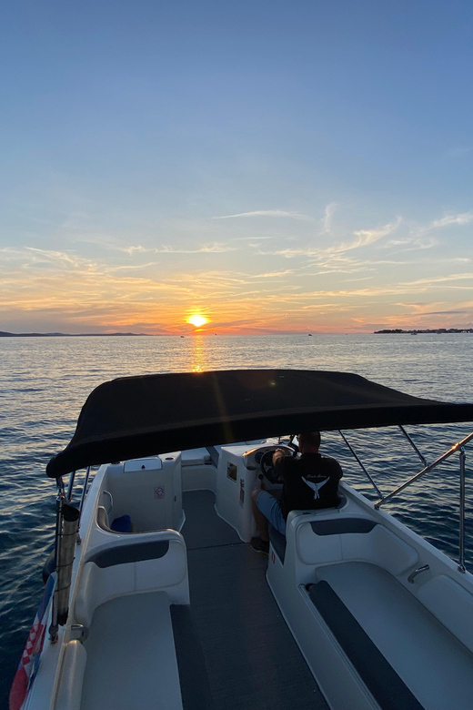 Zadar: Golden Hour Cruise RIB Tour Island Dinner Stop & Swim - An hour at Frnaža Bay